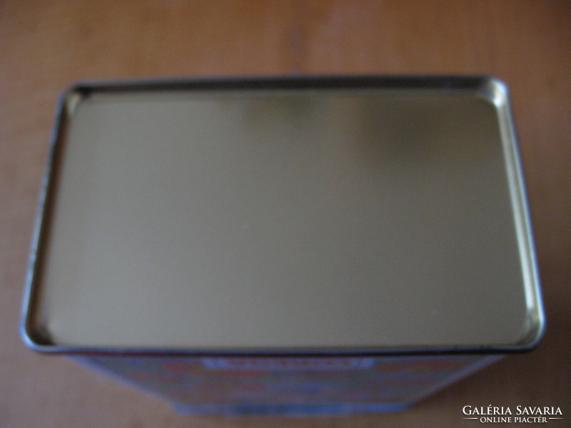 Retro corega metal box with art nouveau pattern.
