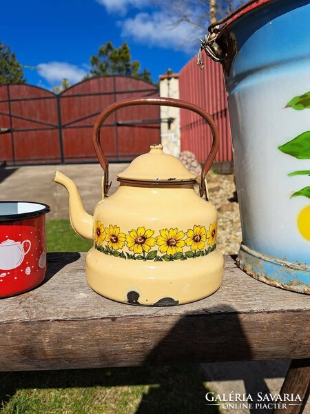 Beautiful Pattern Sunflower Teapot Jug Enamel Enameled Heirloom Antique Nostalgia