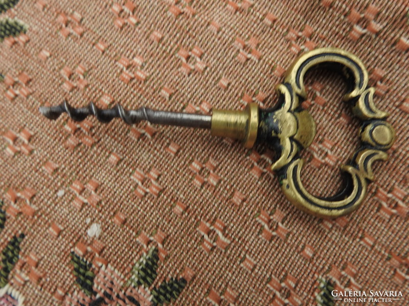 Sörnyitó és dugóhúzó - Réz díszkulcs - barokk réz kulcs kicsavarozva dugóhúzó
