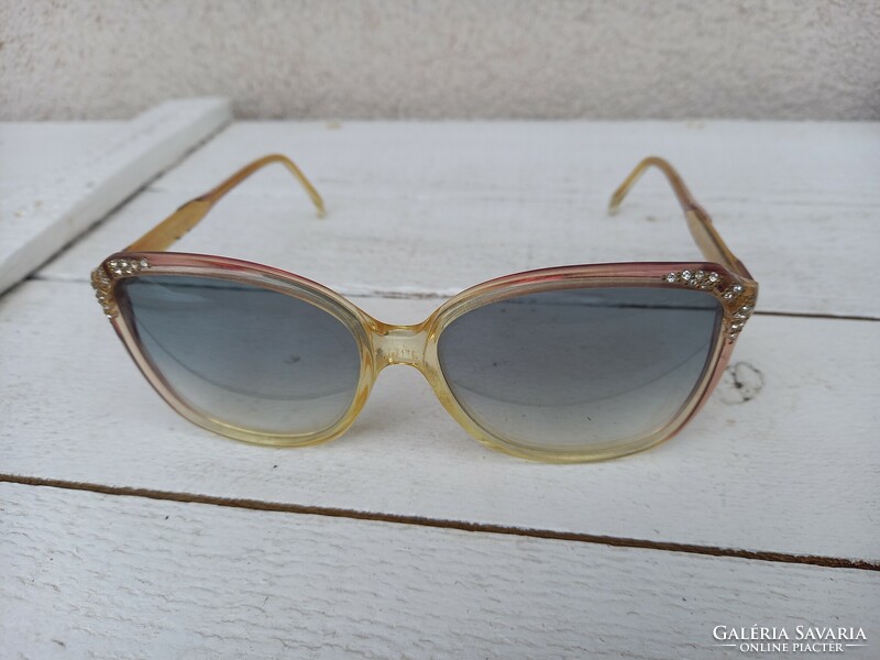 Vintage, eredeti Yves Saint Laurent napszemüveg_70-es évek