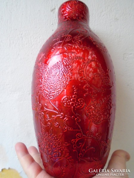 Nagyobb méretű  váza