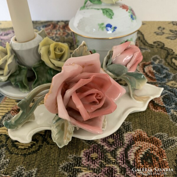 Porcelán rózsa díszek egyben eladó