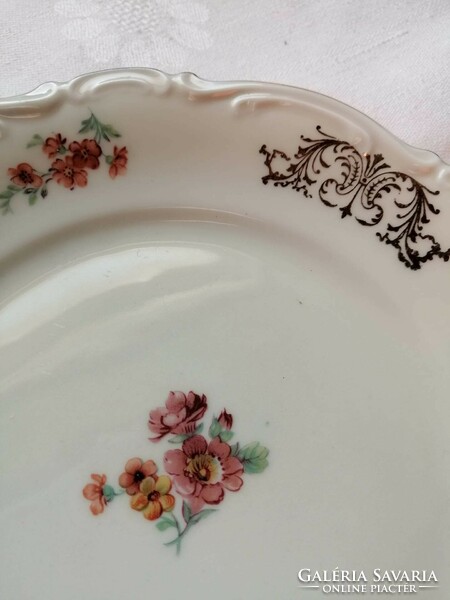 Gilded small plate