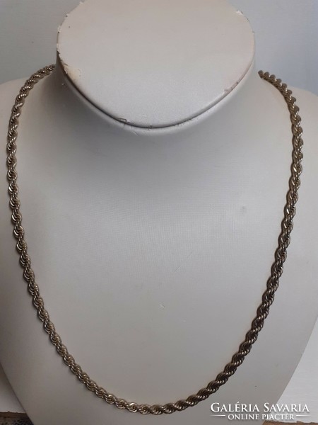 Retro twisted long thick necklace in good condition