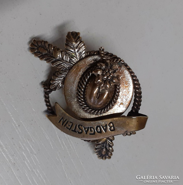 Old hunting hat badge in good condition