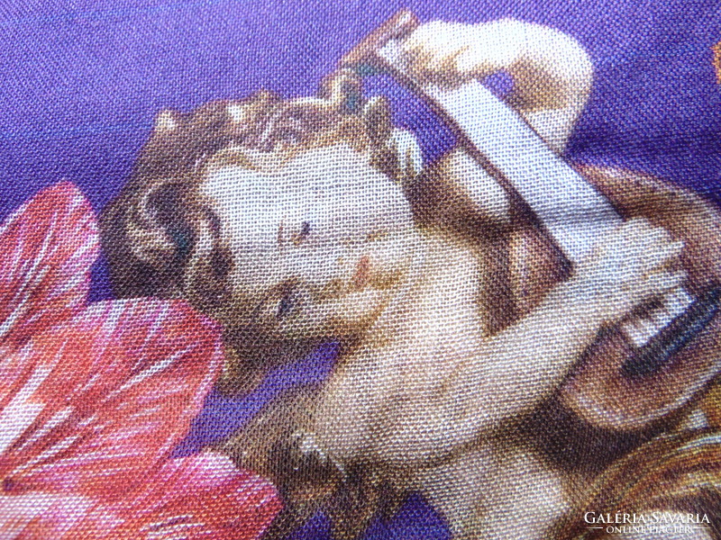 Barokk püspöklila kendő puttókkal, virágokkal