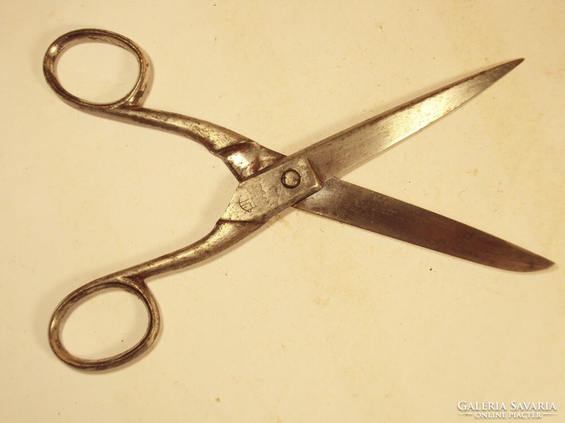 Old antique iron scissors with stamm solingen weyer mark, total length: 17 cm