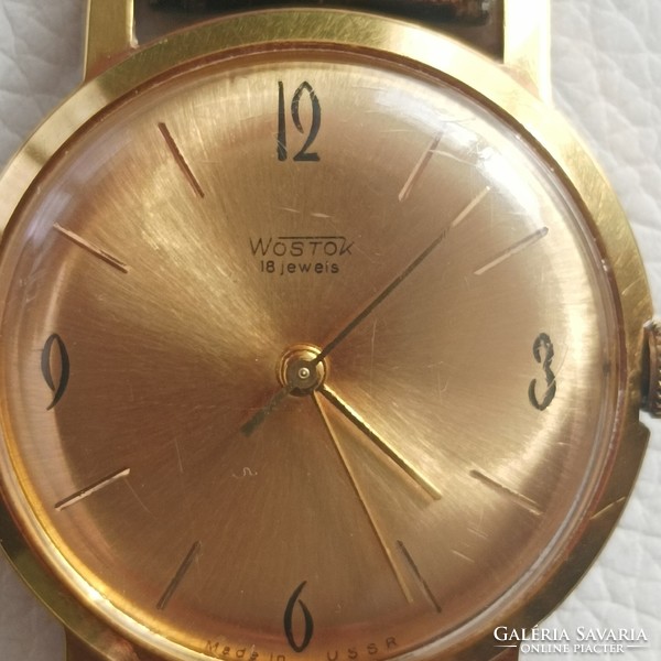 Wostok unisex wristwatch 18 jewels