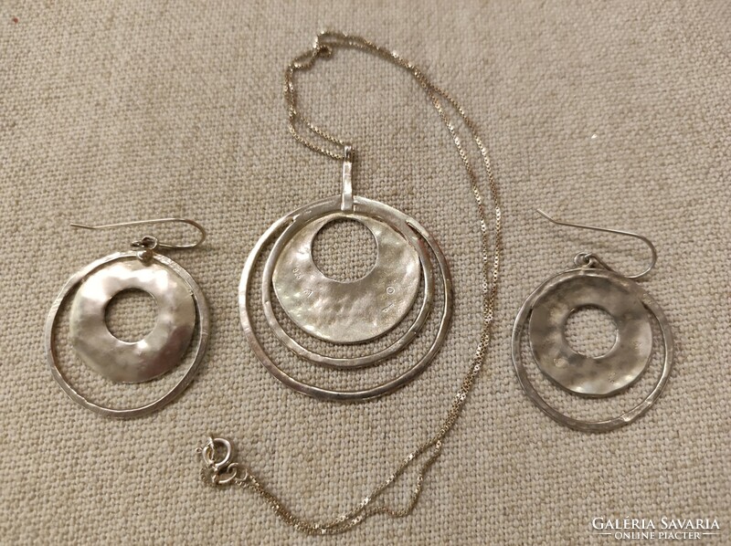 Silver necklace - necklace, pendant and earring set (silpada)