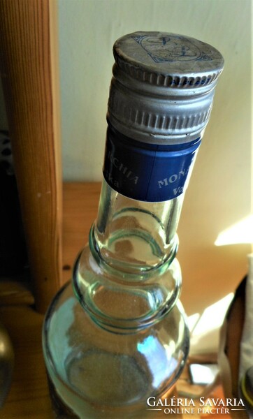 Régi címkés üveg,  Monarchia vodka L.L. (Győri Likőrgyár Rt.)