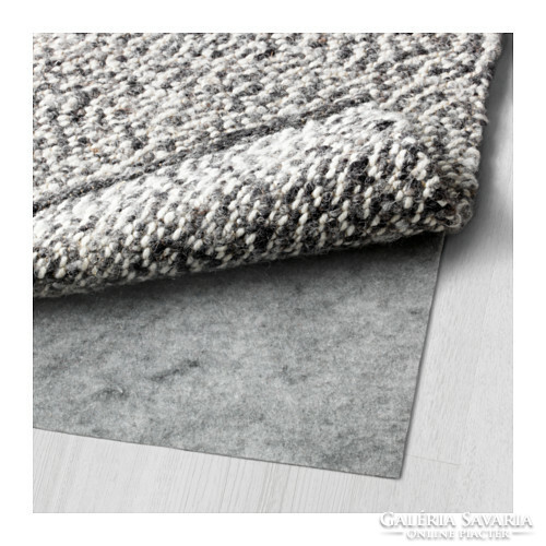 Woven thick rustic wool rug (75x156 cm)