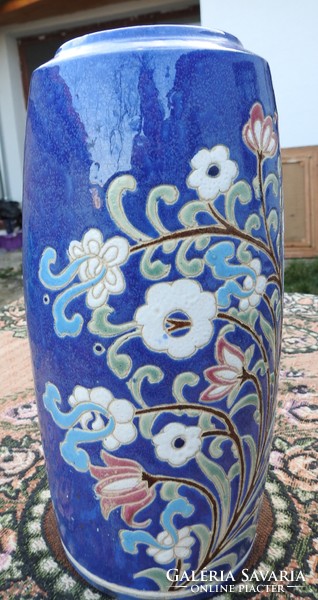 Signed glazed flower vase - ceramic vase