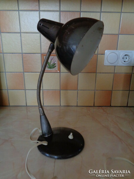 Working retro design table lamp