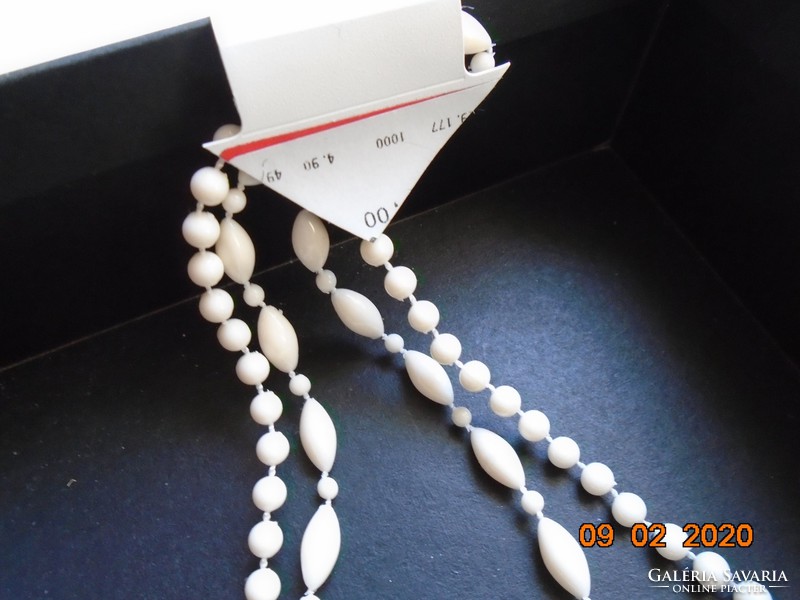 White, long, 2-row necklace of elongated and round pearls