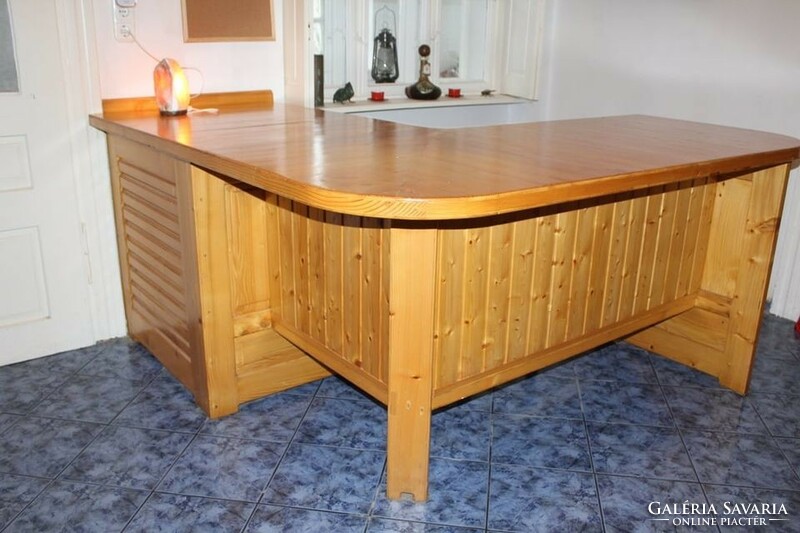 Pine kitchen counter