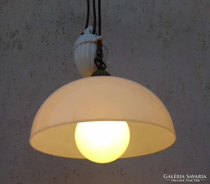 Ceiling lamp porcelain counterbalanced