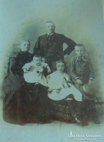 Antik családi fotó eredeti keretben