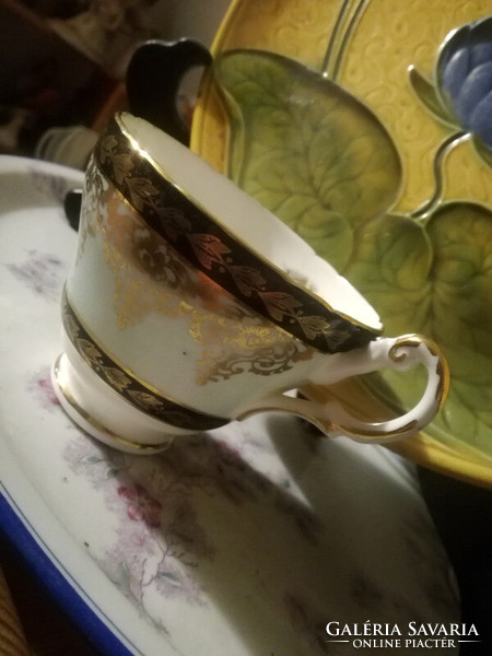 English bone china "princess" large tea cup with 12 carat gold brocade painting - art&decoration