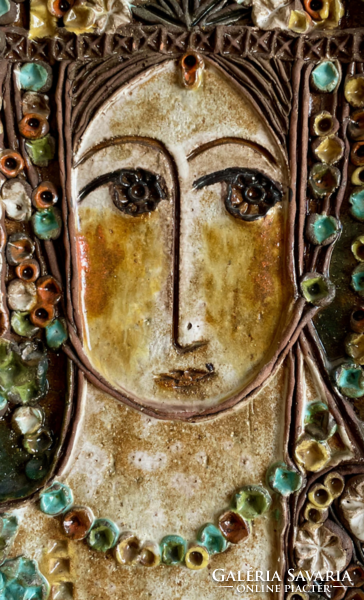 Zsuzsa Györgyey - female head (painted-glazed ceramic)