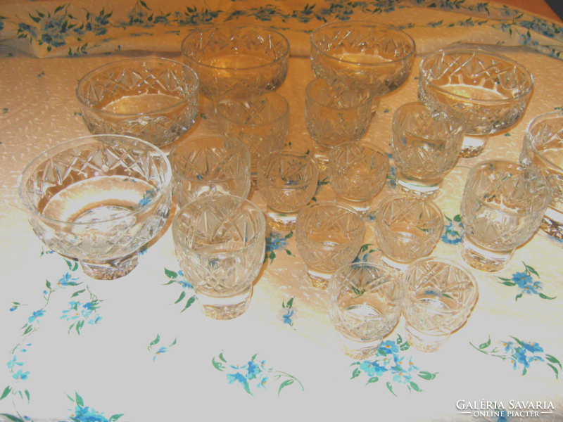 18  db Vintage  cseh kristály pohár