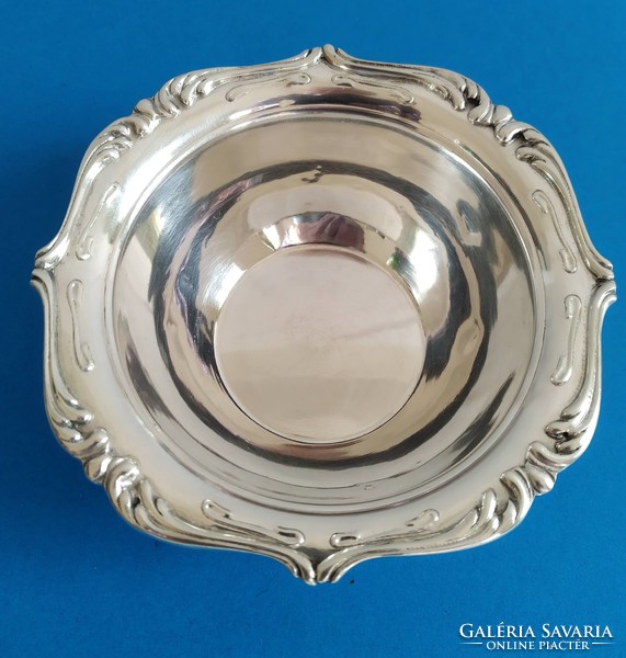 Silver 4-piece serving bowl