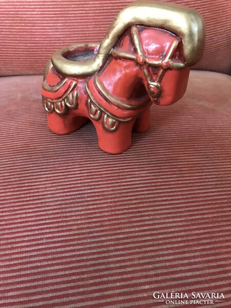 Thun-bolsano ceramic candle holder horse