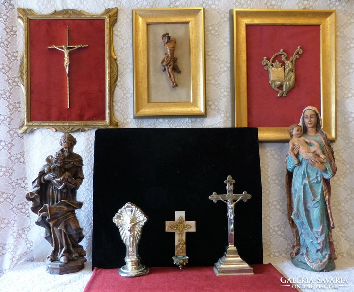 Old objects of grace, Mary, Jesus, Moses.