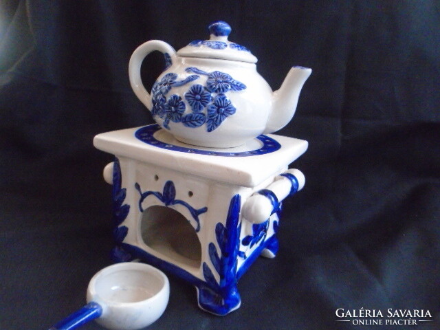 A real curio camping tea maker? I took a photo with a small mistake, it's porcelain, not ceramic