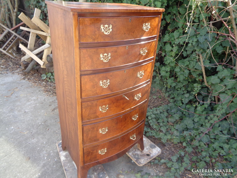 English chest of drawers