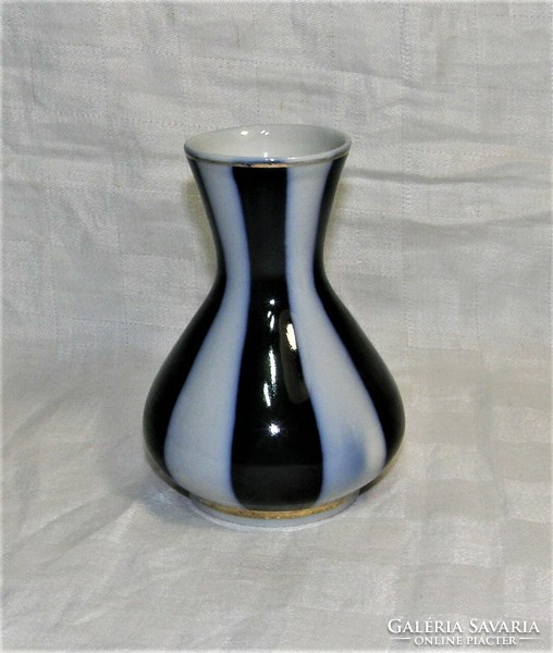 Retro vase - gorodnitsa porcelain