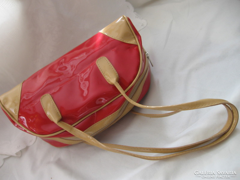 Red-beige lacquer women's shoulder bag