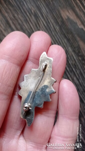 Antique silver chalcedony brooch, 11 gr