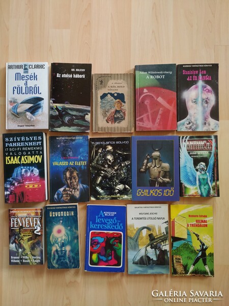 15 sci-fi kötet (1 dedikált) 300 Ft/db áron egyben eladó