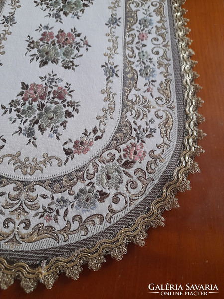 Sweet baroque running with gold thread weaving 55x35 cm