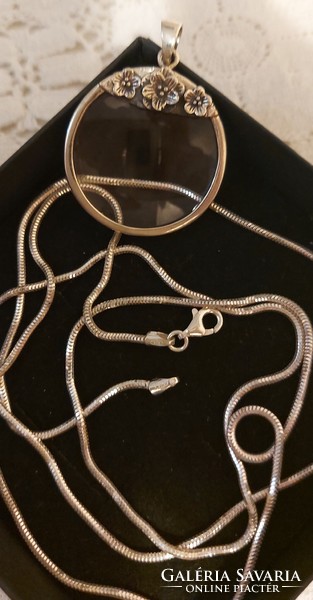 Magnifying silver pendant on an 80 cm silver chain, new silver necklace