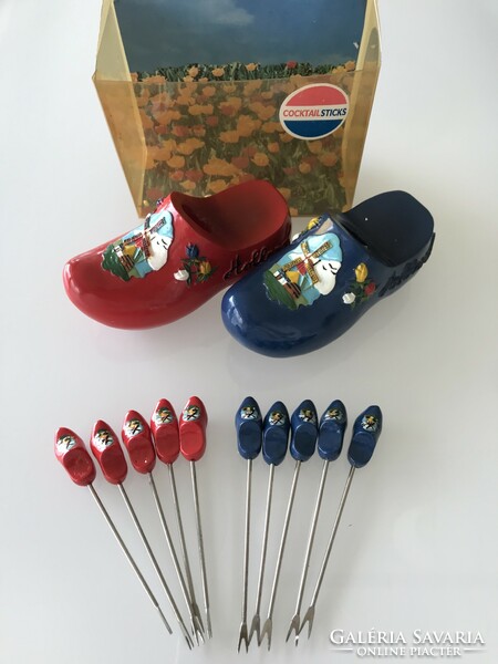 Dutch cocktail sticks in wooden slippers, 2 sets