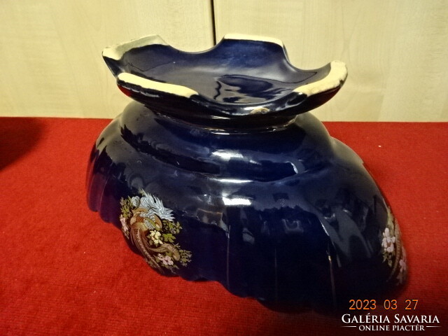 German glazed ceramic centerpiece, with a golden pheasant pattern on a cobalt blue base. Length 26 cm. Jokai.