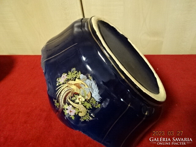 German glazed ceramic centerpiece, with a golden pheasant pattern on a cobalt blue base. Length 20 cm. Jokai.