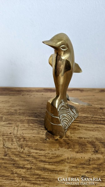 Copper dolphin