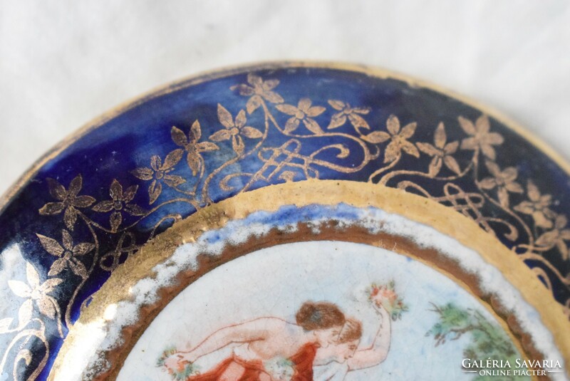 Old Viennese porcelain bonbonier 10.5 x 5.5 cm