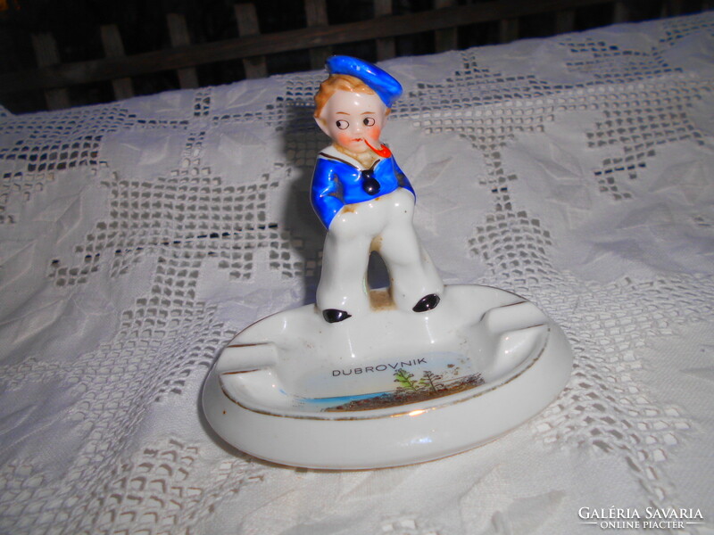 Retro bowl with a phenomenal sailor figure on top - hand-painted