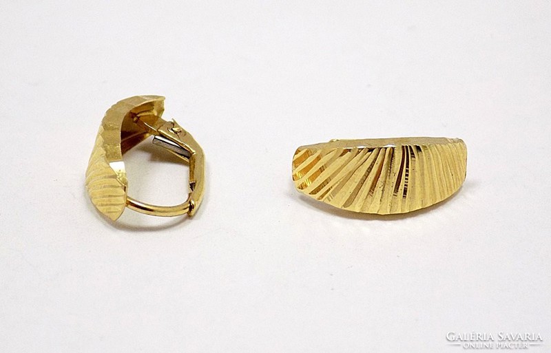 Engraved gold earrings (zal-au77397)