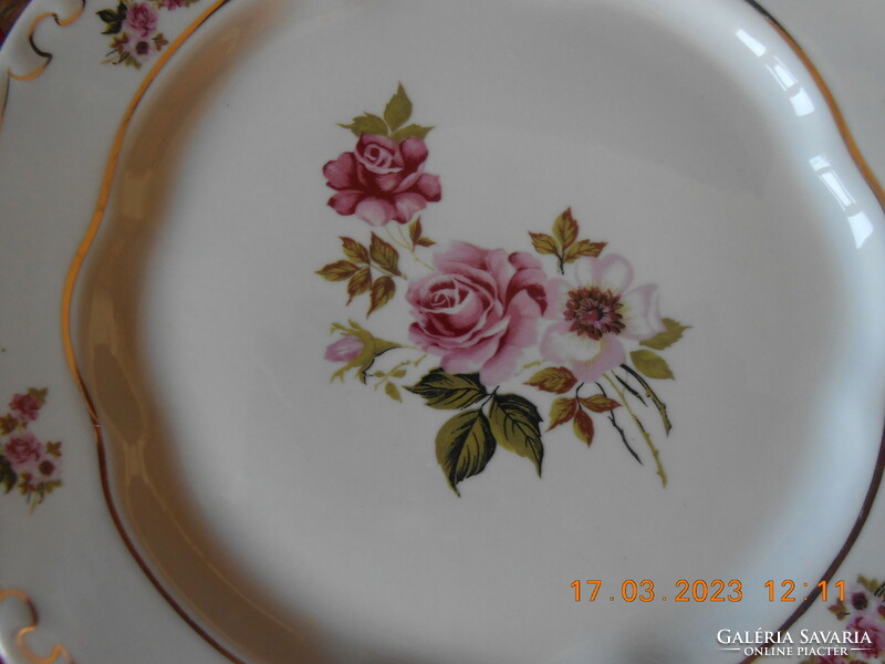 Zsolnay rózsa mintás süteményes tányér