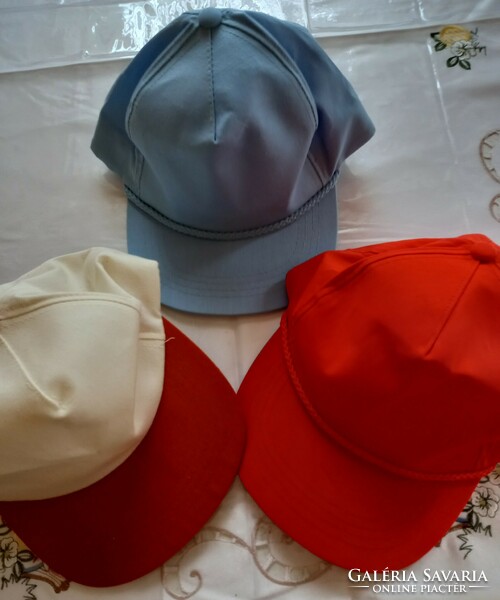 Baseball caps, the price applies to 4 pieces, 1 size can be used