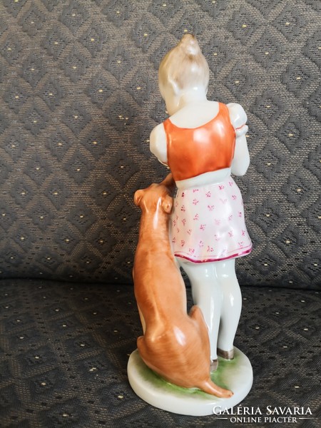 Herend girl with dog (doggy, retriever)