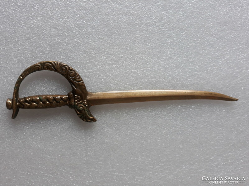 Régi bronz kard alakú levélbontó