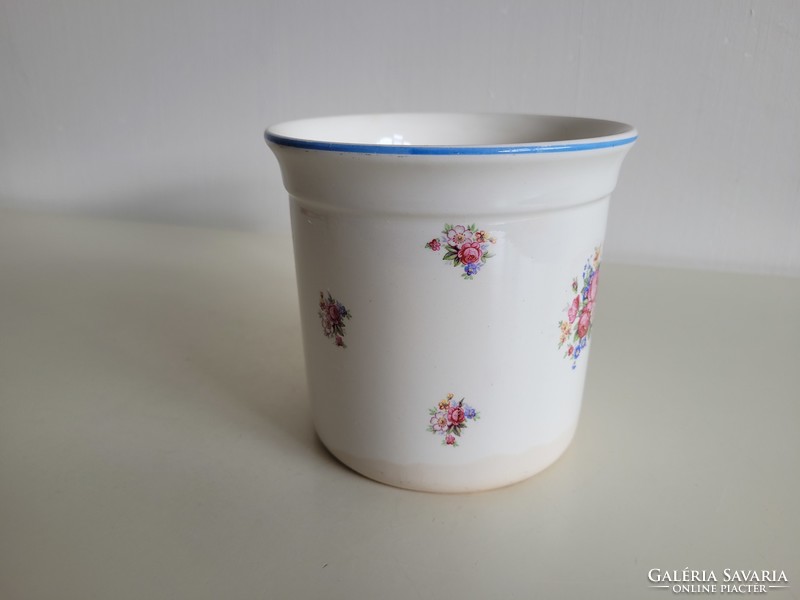 Old large 1-liter pink granite mug with floral pattern with sour cream and sleeping milk folk mug
