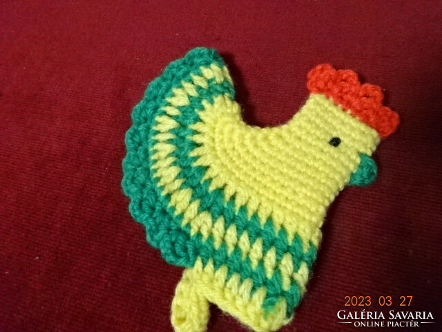 Crochet Easter hen figure, length 12 cm, height 12 cm. Jokai.