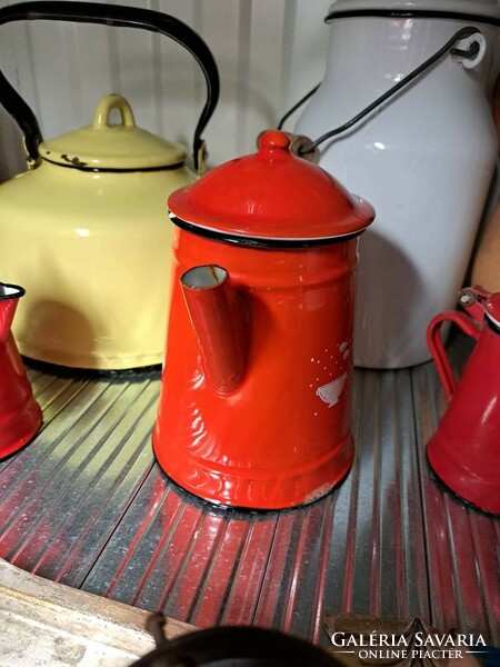 Zománcos  zománcozott kb 1 literes piros mintás teáskanna kávéskanna kanna edény régiség nosztalgia