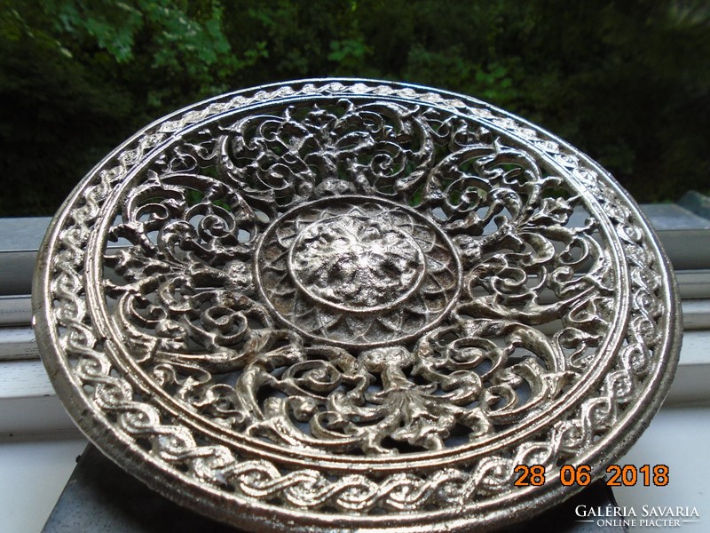 KASLI 19 századi modell után 1953-ból szovjet-orosz vas öntvény tál , jelzett